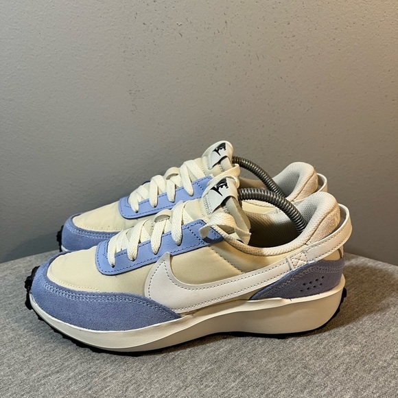 Nike Waffle Debut Soft Pearl/White Athletic Women's Shoe Size 7 DH9523-007​​ - Picture 4 of 10